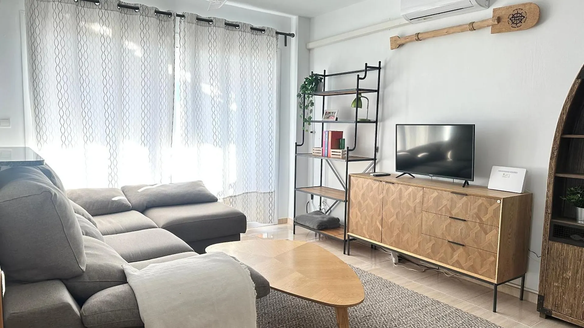 First Line Apartment Sea Views With Pool And Free Parking Benalmádena