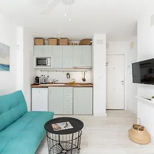 https://monk-kenia.hotelsinnerja.org