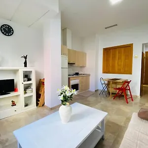 https://quintana-apartamento-luminoso-en-benalmadena-con-garaje.hotelsinnerja.org