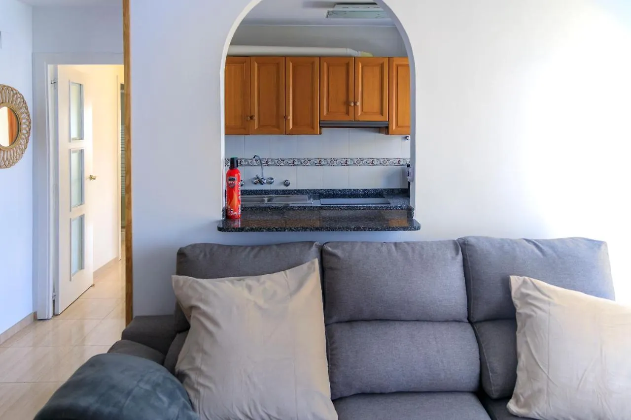 First Line Apartment Sea Views With Pool And Free Parking Benalmádena
