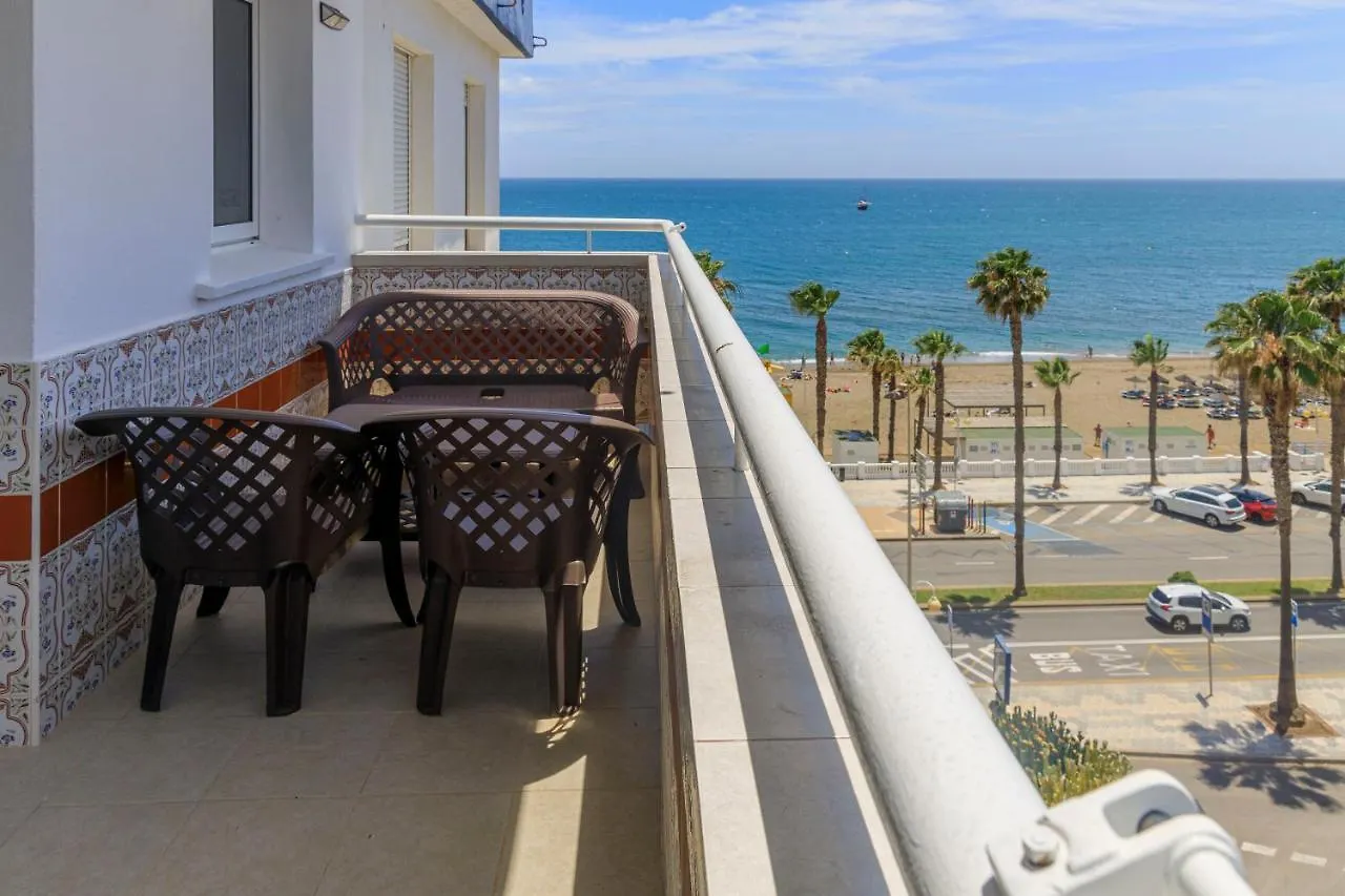 First Line Apartment Sea Views With Pool And Free Parking Benalmádena