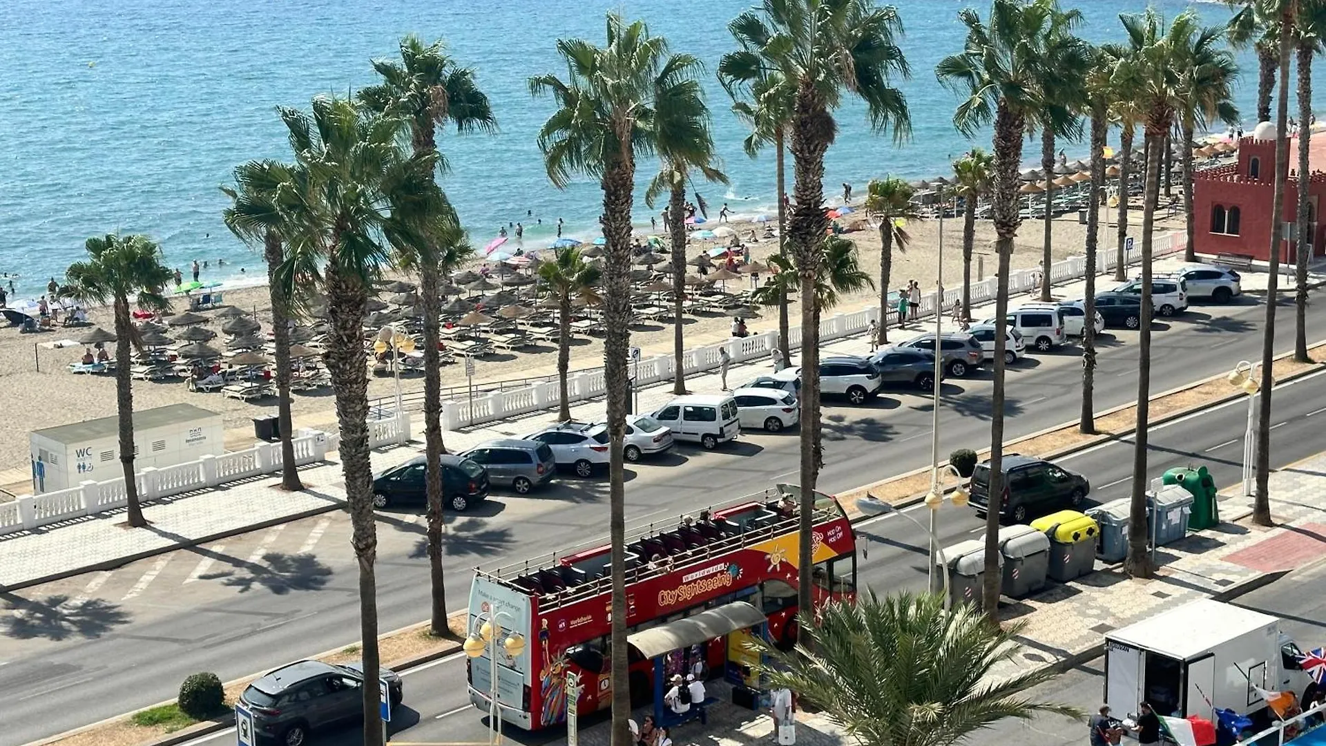 First Line Apartment Sea Views With Pool And Free Parking Benalmádena