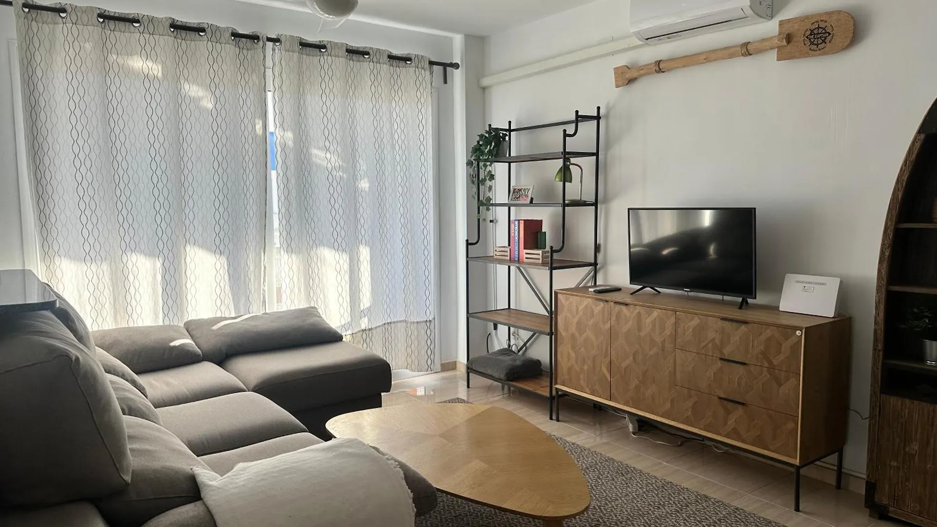 First Line Apartment Sea Views With Pool And Free Parking Benalmádena España